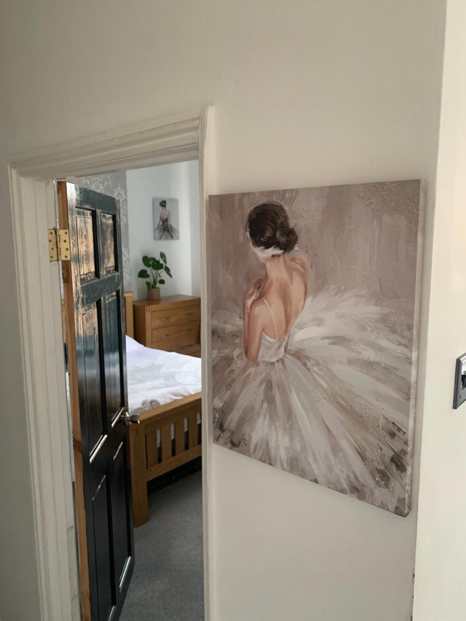 Stylish 91Sqm Victoria 2 Bedroom Apartment ブリストル エクステリア 写真