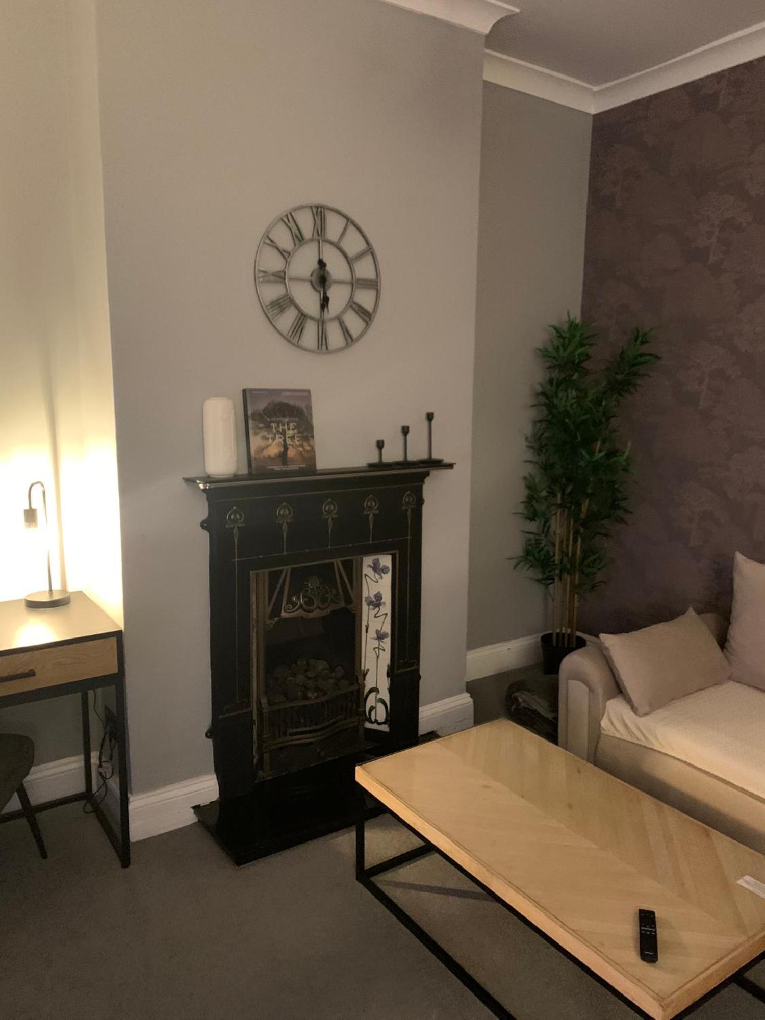 Stylish 91Sqm Victoria 2 Bedroom Apartment ブリストル エクステリア 写真