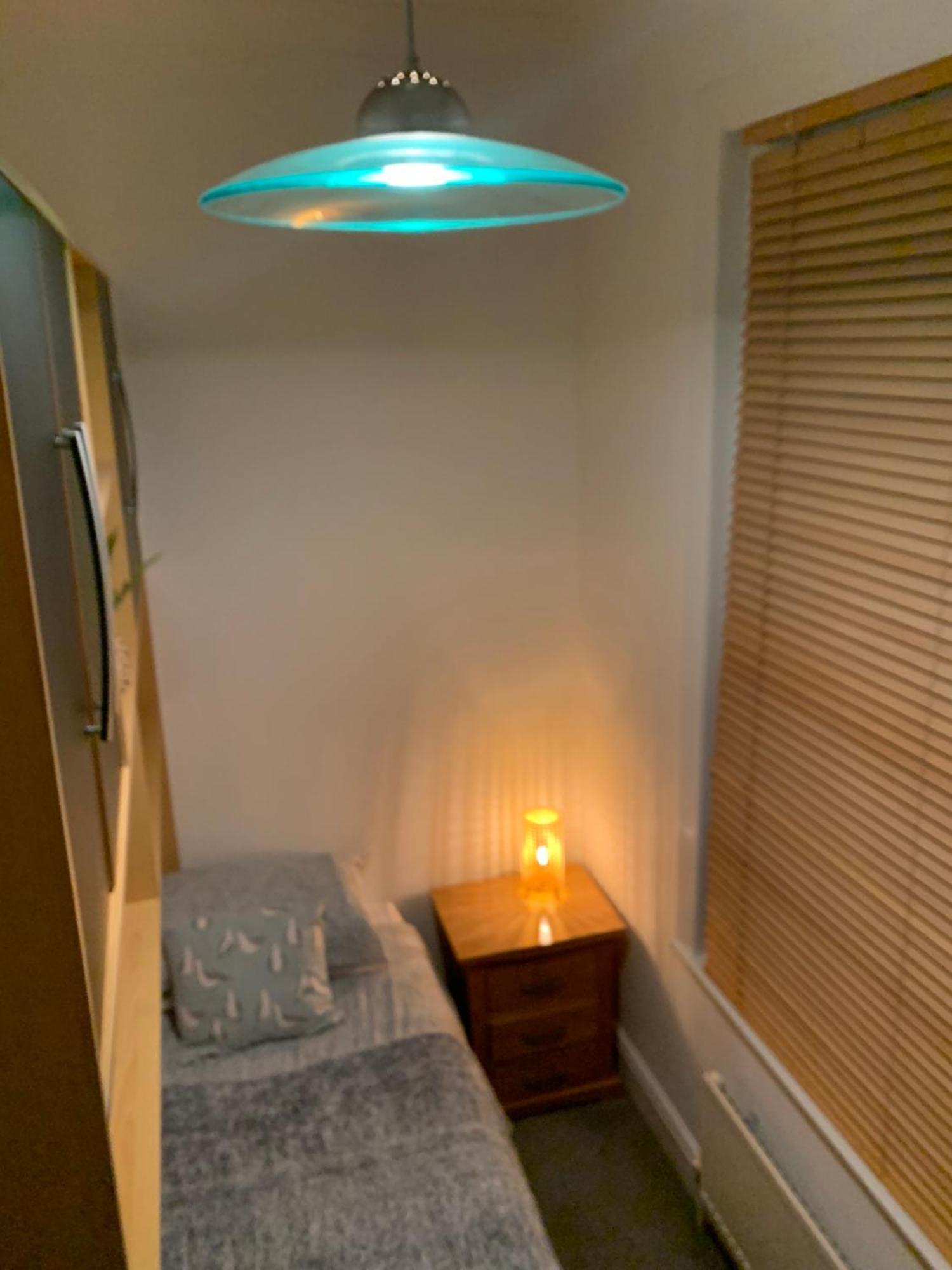 Stylish 91Sqm Victoria 2 Bedroom Apartment ブリストル エクステリア 写真