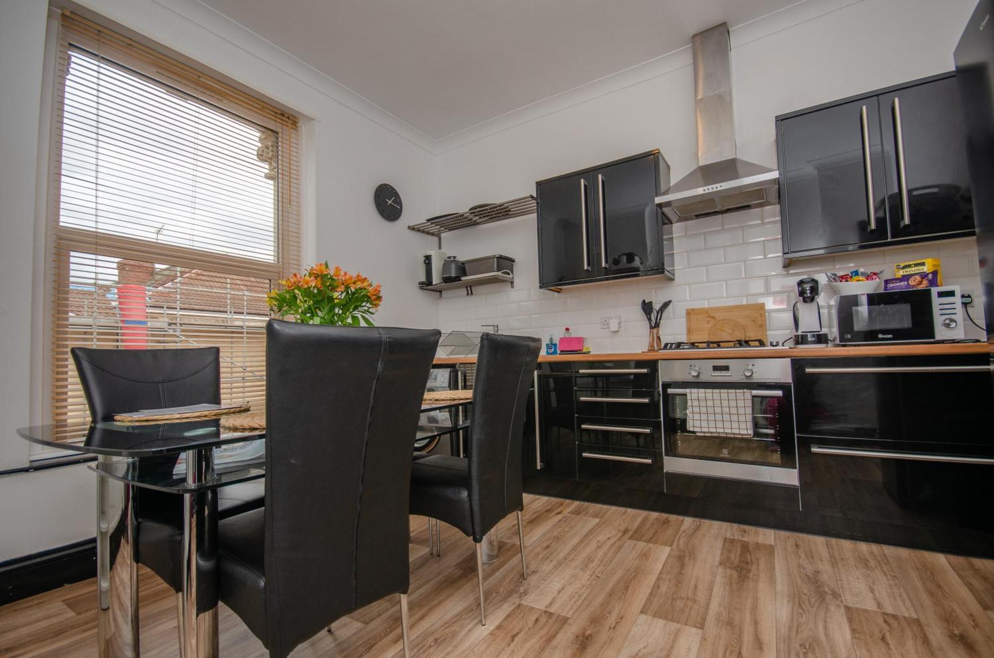 Stylish 91Sqm Victoria 2 Bedroom Apartment ブリストル エクステリア 写真
